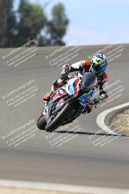 media/Sep-21-2025-TrackDaz (Sun) [[277c75b276]]/B Group/1220pm (Turn 2)/